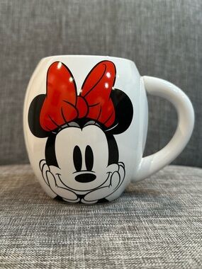 Minnie Mouse Coffee Cup NWOT